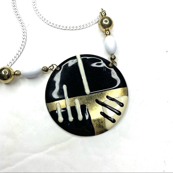 Vintage Gold, Black, & White Chunky Circle Pendant Necklace - Picture 3 of 5